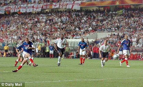 article-2157307-138bde41000005dc-281_468x286