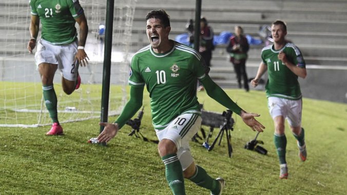 kyle-lafferty-northern-ireland-celeb-hungary-euro_3347872